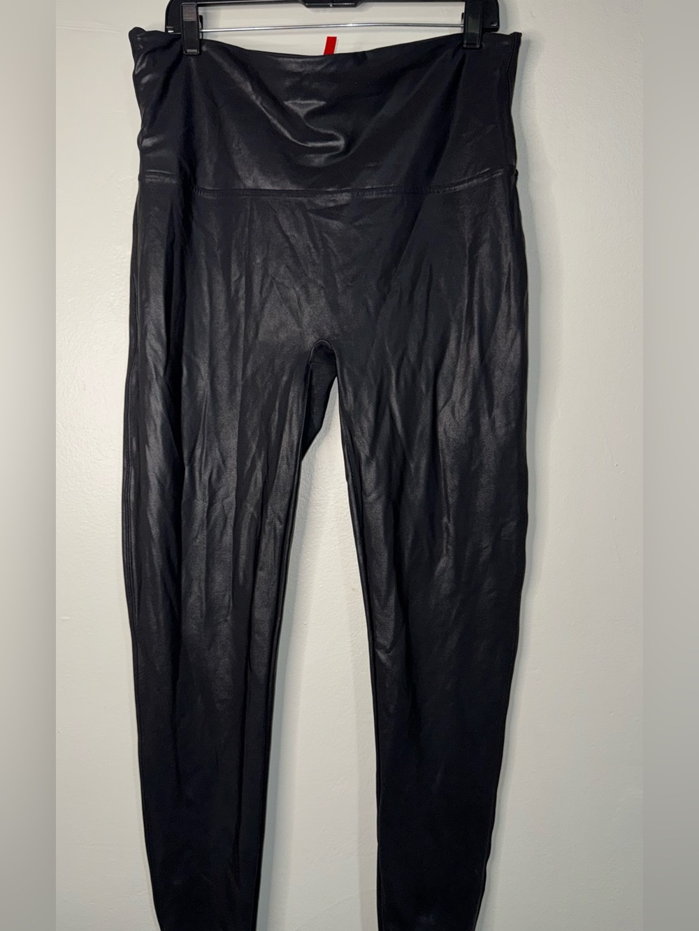 SPANX Black Leggings with Red Brand Tag - Picture 2 of 10
